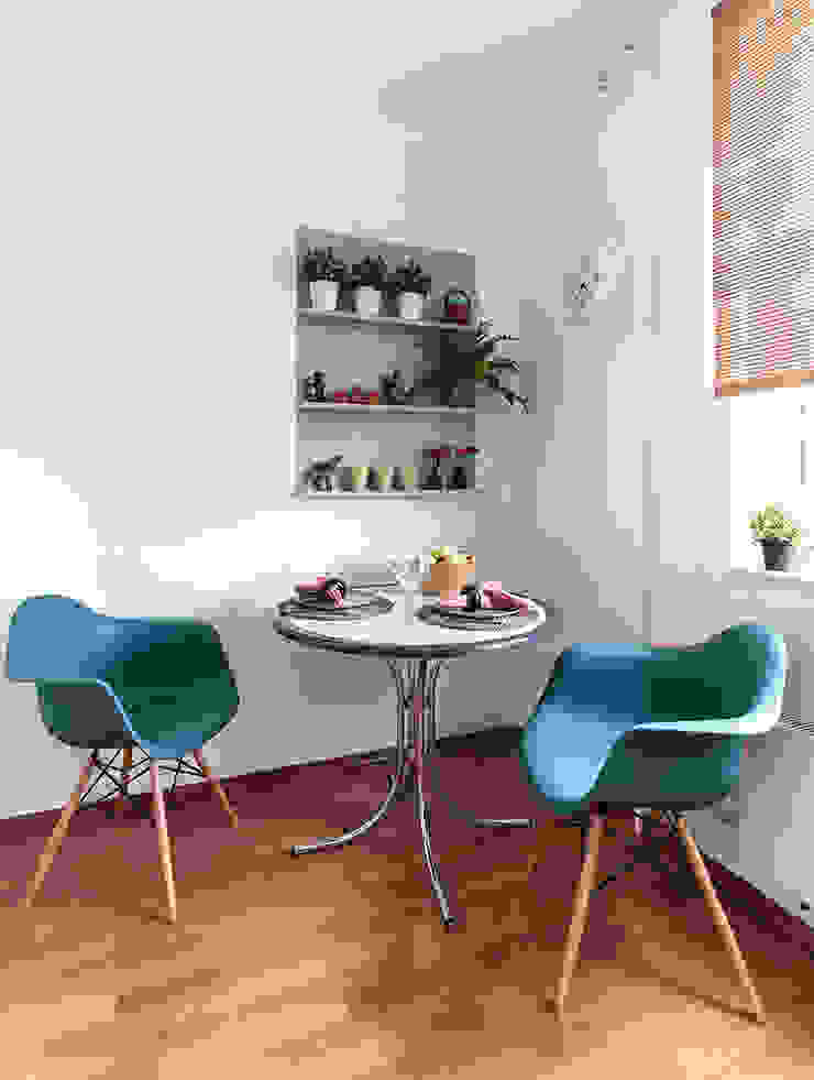 Однокомнатная квартира в Москве, L'Essenziale Home Designs L'Essenziale Home Designs Кухня в скандинавском стиле