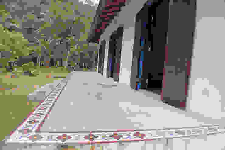 Rústica e Colonial RAC ARQUITETURA Varandas, alpendres e terraços coloniais
