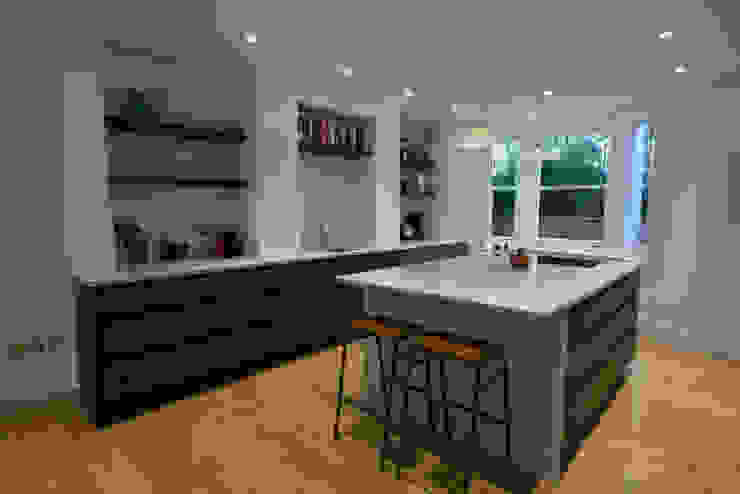 8 Dunollie Road ATOM BUILD LTD Modern dining room