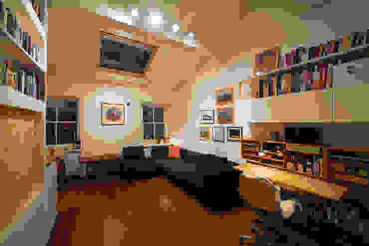 189 Richmond Road ATOM BUILD LTD Modern living room