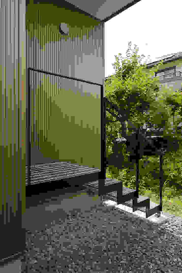 末広通の家, 株式会社kotori 株式会社kotori Modern Corridor, Hallway and Staircase