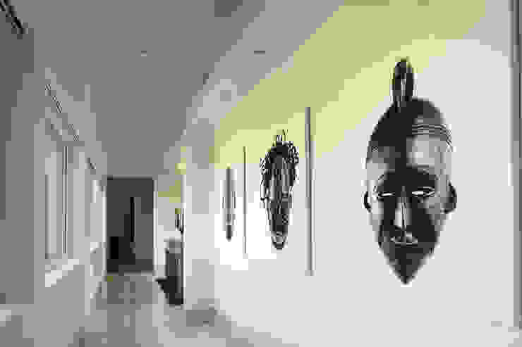 Adrián Martínez Arquitectos Moderner Flur, Diele & Treppenhaus