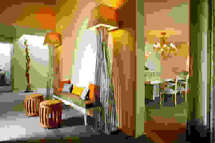 Коридор и прихожая в . Автор – Susana Camelo, Азиатский   