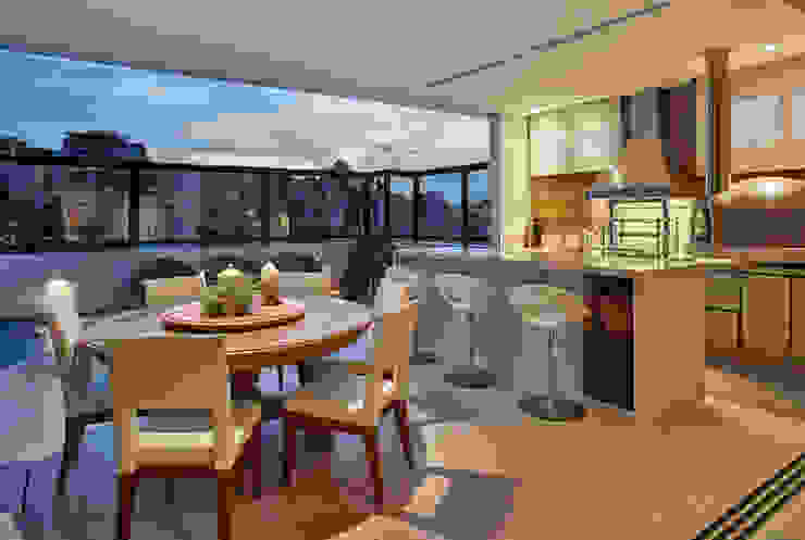 Isabela Canaan Arquitetos e Associados Balcones y terrazas de estilo moderno