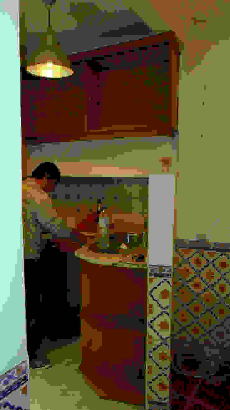 مرمره  توسطBL Design Arquitectura e Interiores, مدیترانه ای   