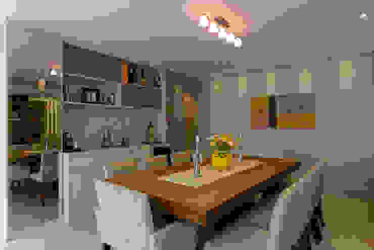 LAM Arquitetura | Interiores Modern dining room