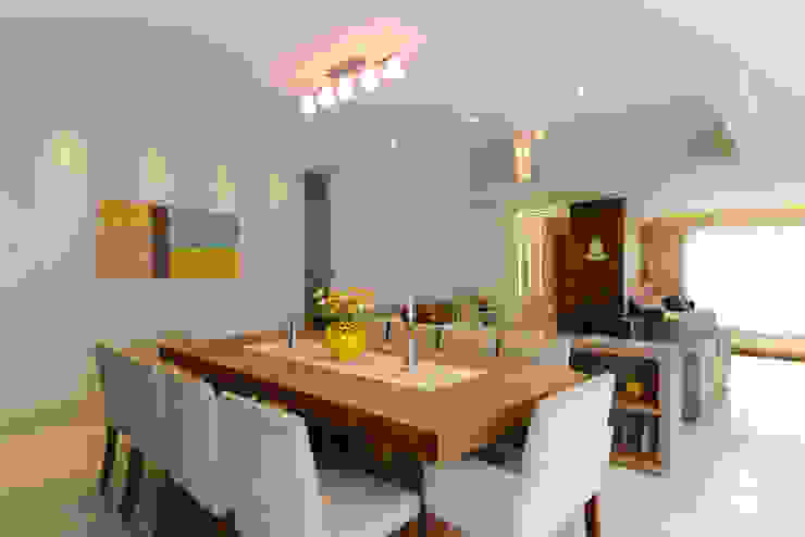LAM Arquitetura | Interiores Modern dining room
