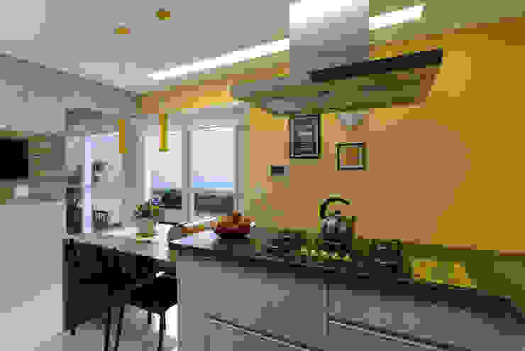 LAM Arquitetura | Interiores Modern kitchen