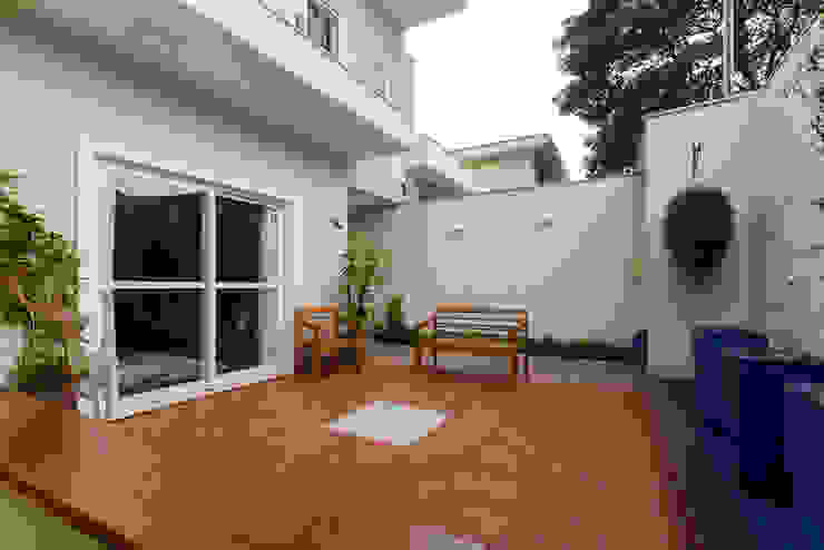 LAM Arquitetura | Interiores Modern garden