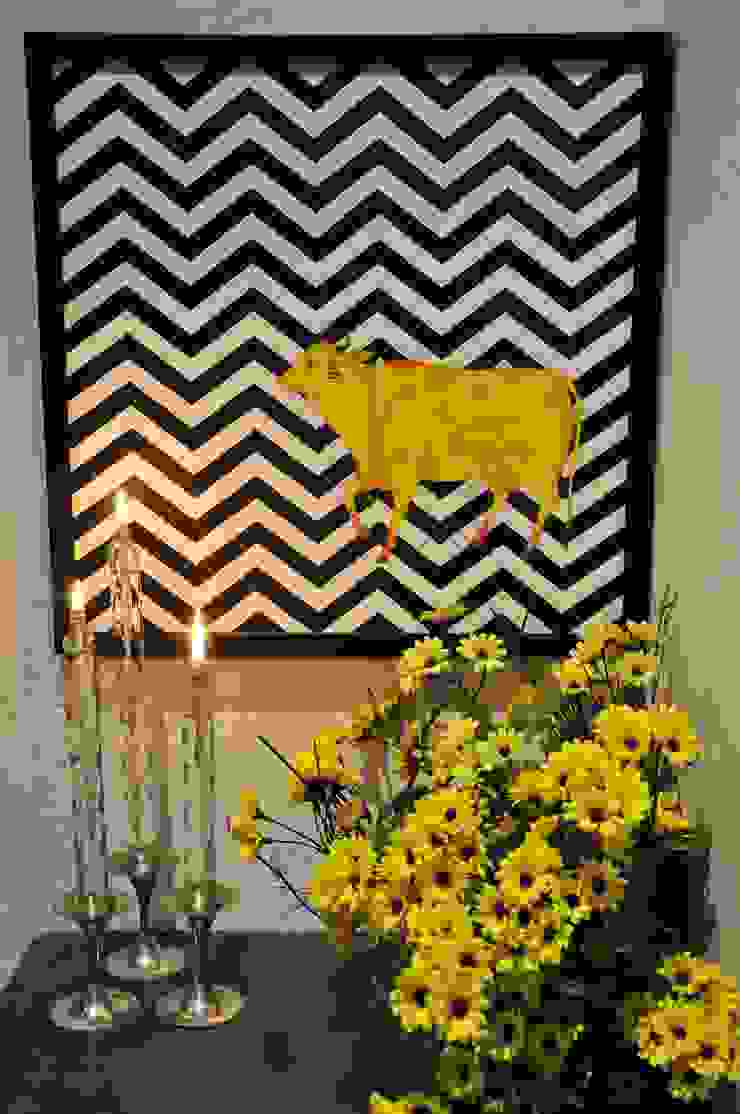 The Delhi Design Store monica khanna designs Moderne studeerkamer