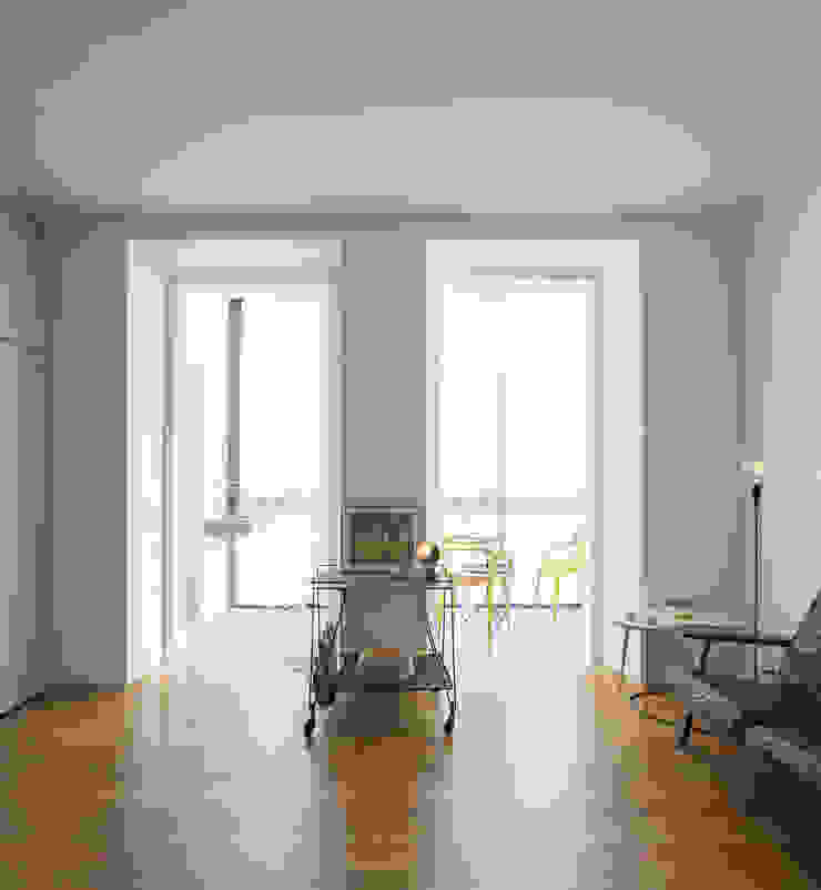 Príncipe real apartment lisbon fala ห้องโถงทางเดินและบันไดสมัยใหม่