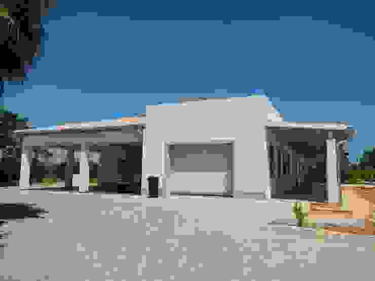 Isolamento Térmico pelo exterior Casas mediterrânicas por RenoBuild Algarve Mediterrânico