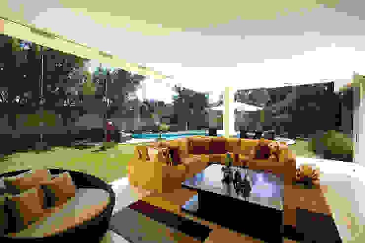 Olivia Aldrete Haas Modern Living Room