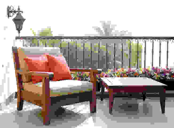 Balcony Design, Greater Noida, H5 Interior Design H5 Interior Design Rustic style balcony, veranda & terrace Wood effect