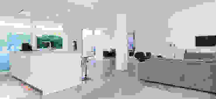 Construccions i Reformes Miquel Munar SL Cucina minimalista