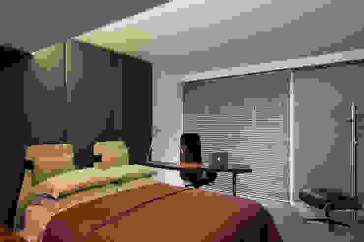 Quartos minimalistas por GAVINHO Architecture & Interiors Minimalista Madeira Efeito de madeira