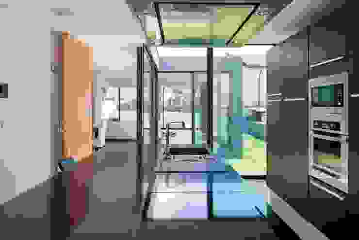 Cocinas de estilo minimalista de Urban Core Minimalista