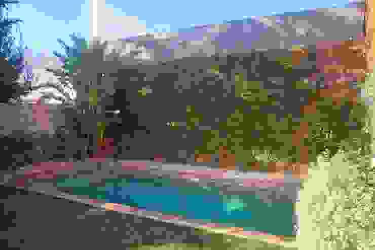 Brick Serveis d'Interiorisme S.L. Jardines mediterráneos