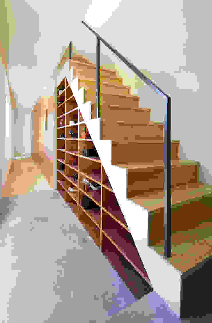 階段下収納の正しい使い方は Homify
