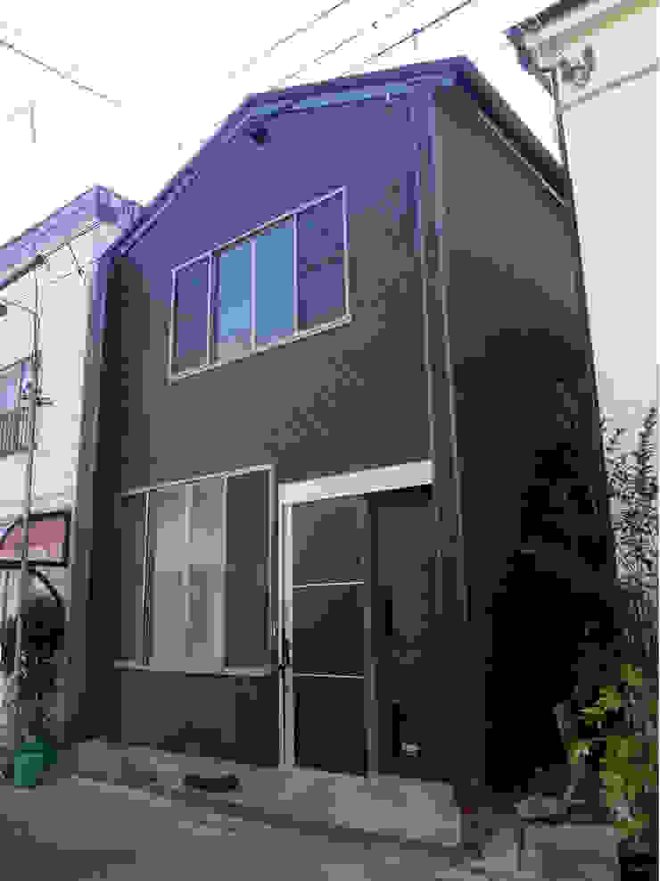 二世帯住宅の家 ㈱姫松建築設計事務所 モダンな 家 二世帯住宅