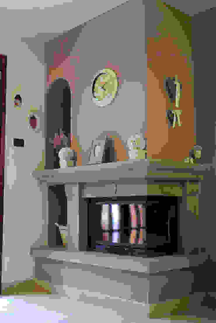 interni RASPANTI PIETRA SERENA SRL Modern living room