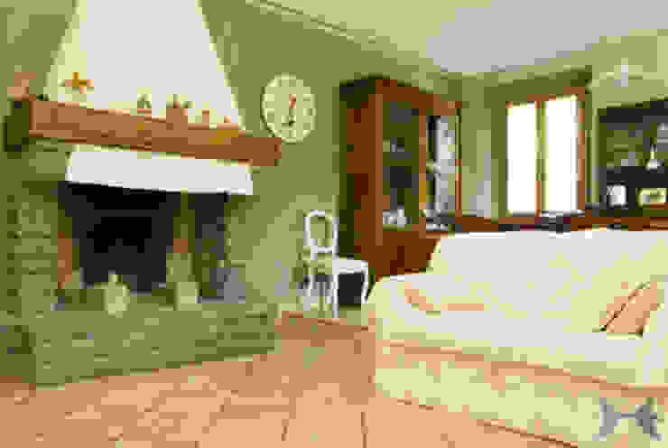 interni RASPANTI PIETRA SERENA SRL Modern living room