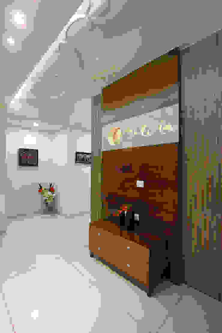 SPACEPLUS Living roomTV stands & cabinets Wood Brown