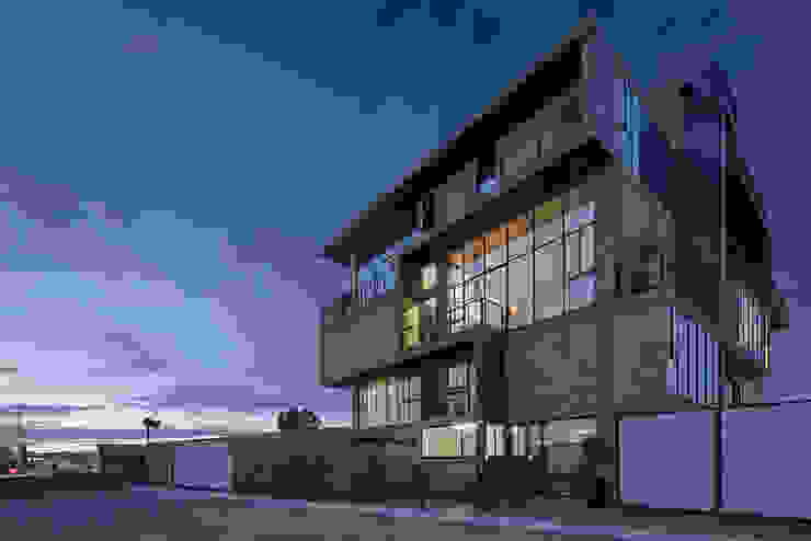 Proyecto Cafeina Industrial style houses Glass Grey