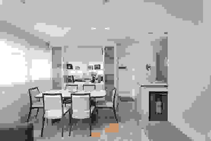 Kali Arquitetura Salle à manger moderne