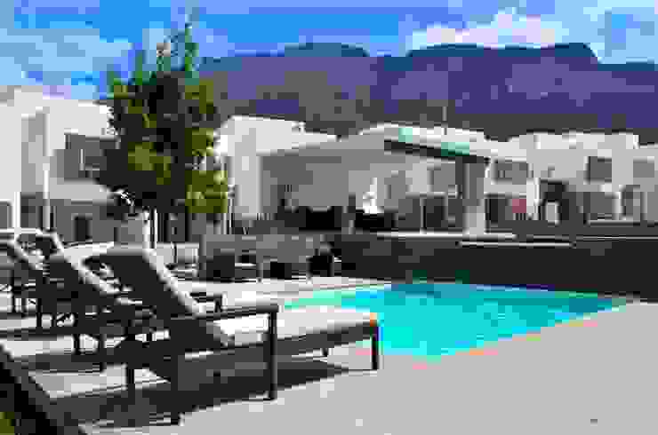 Casas modernas por TREVINO.CHABRAND | Architectural Studio Moderno