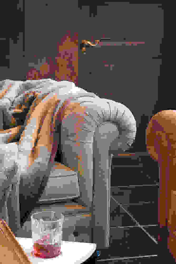 DOMICIL Journal Wohngenuss Salas de estar clássicas por Domicil Möbel GmbH Clássico