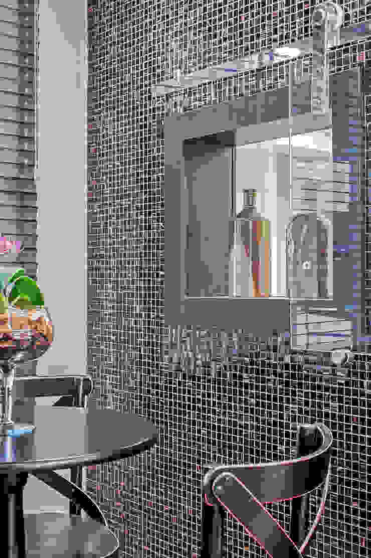 Adegas modernas por Patrícia Azoni Arquitetura + Arte & Design Moderno