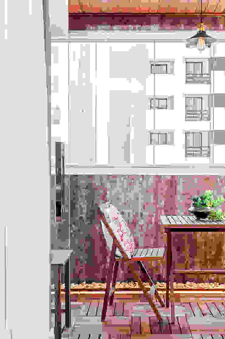 Varandas, marquises e terraços modernos por Patrícia Azoni Arquitetura + Arte & Design Moderno