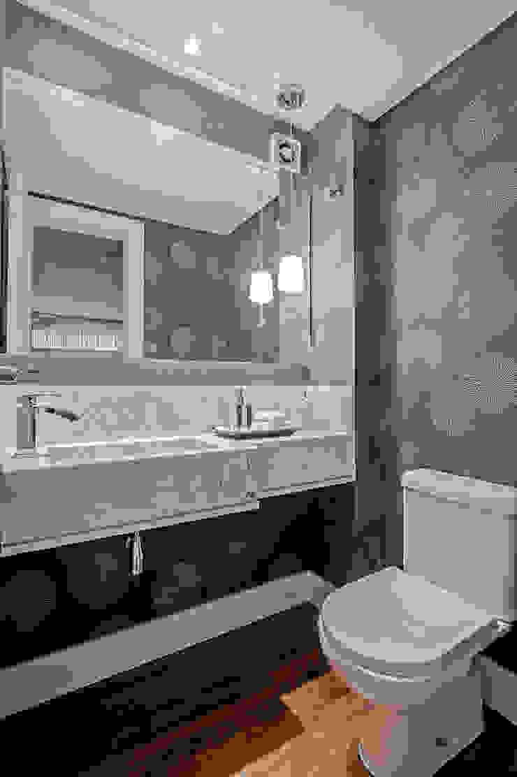 Casas de banho modernas por Patrícia Azoni Arquitetura + Arte & Design Moderno