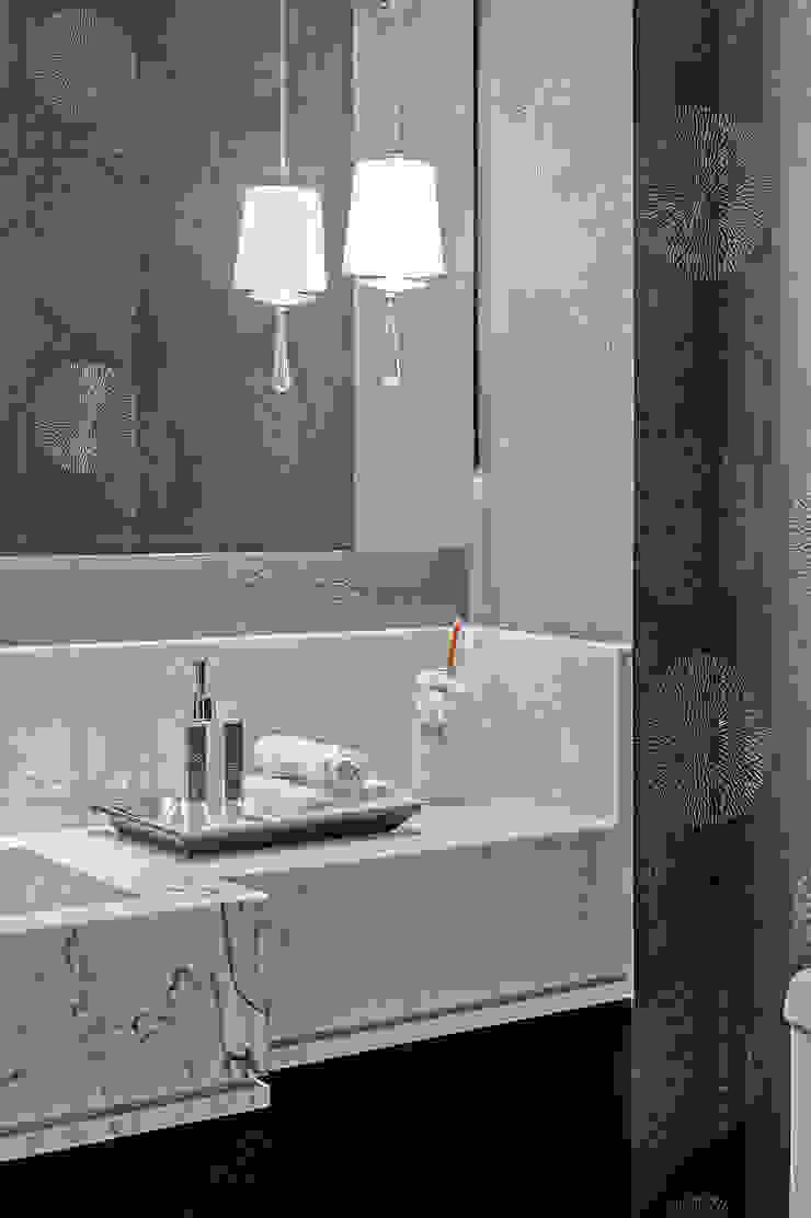 Casas de banho modernas por Patrícia Azoni Arquitetura + Arte & Design Moderno