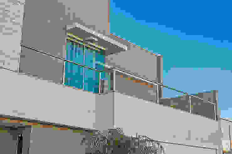 Patrícia Azoni Arquitetura + Arte & Design Modern houses