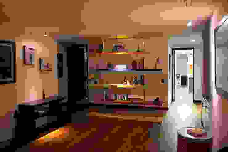 Apartamento Daniel Anzola Heritage Design Group Salas modernas