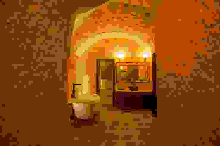 Kayakapi Premium Caves - Cappadocia 러스틱스타일 욕실