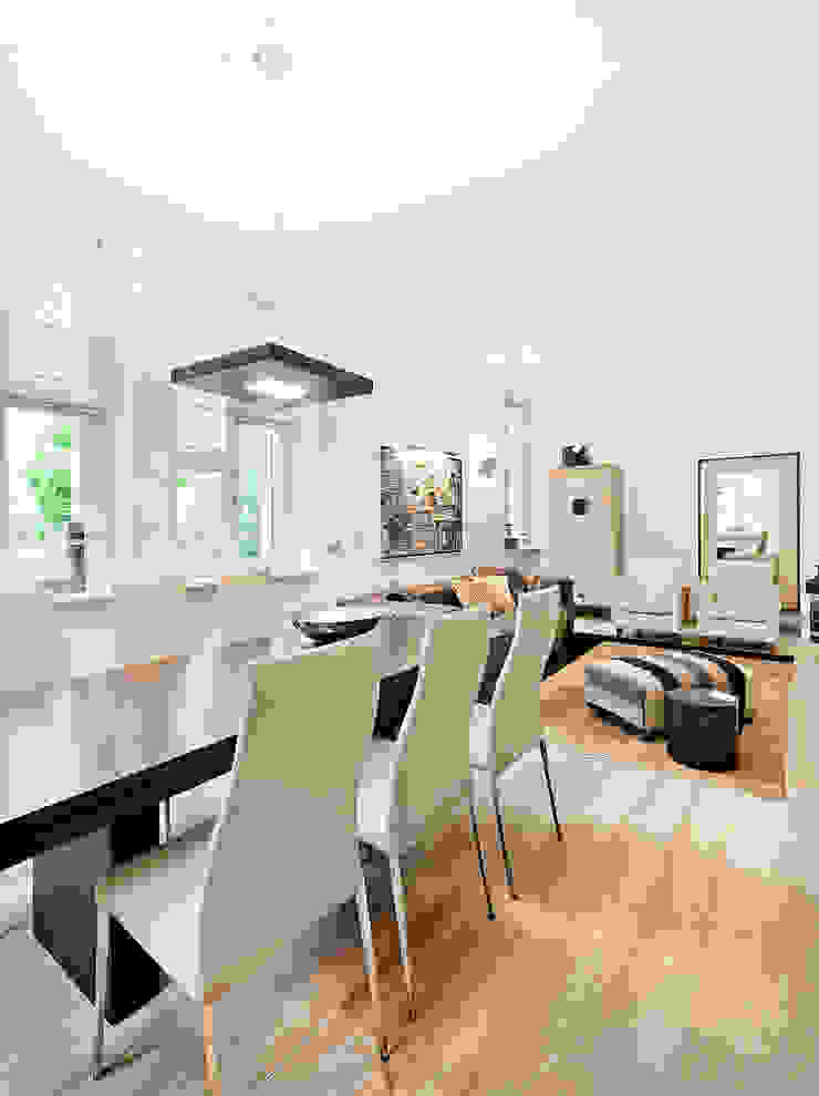 Casa in città, BRANDO concept BRANDO concept Ruang Makan Modern Tables