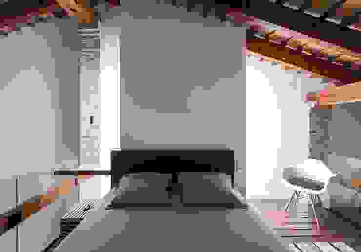 Moderne Schlafzimmer von amBau Gestion y Proyectos Modern