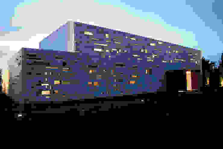 Fachada guedes cruz arquitectos Moradias