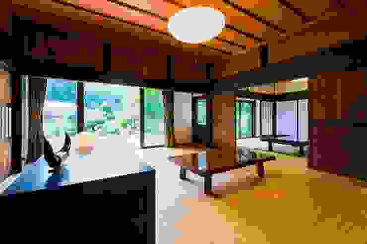 Transformasi Rumah Tua Menjadi Rumah Tradisional Nan Modern