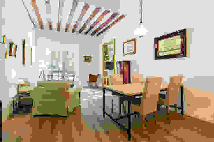 ISLABAU constructora Modern Living Room