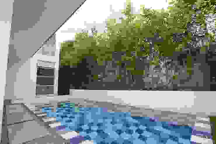 Residencial Campestre, Alzatto Arquitectos Alzatto Arquitectos Modern pool