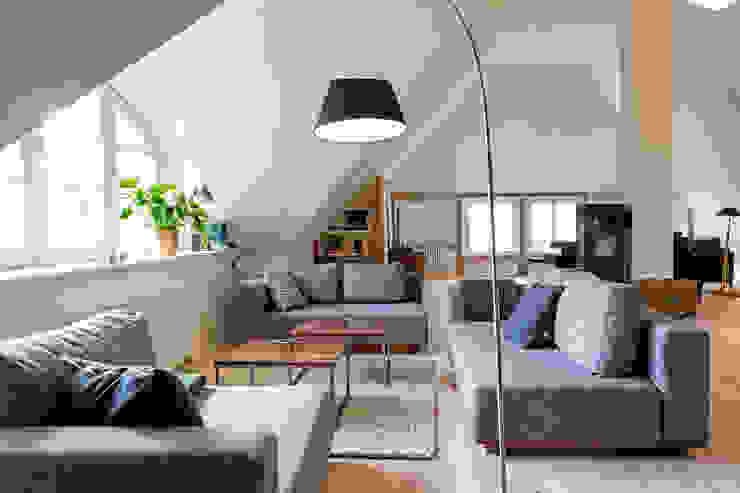 FERIEN IM DENKMAL – ALTES SCHIFFERHAUS, Planungsgruppe Barthelmey Planungsgruppe Barthelmey Scandinavian style living room