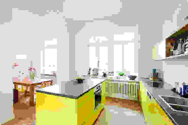 Küchenplanung und Sanierung Erdgeschoss, denkmalgeschütze Gründerzeitvilla, Bad Godesberg, Jan Tenbücken Architekt Jan Tenbücken Architekt Minimalistische eetkamers