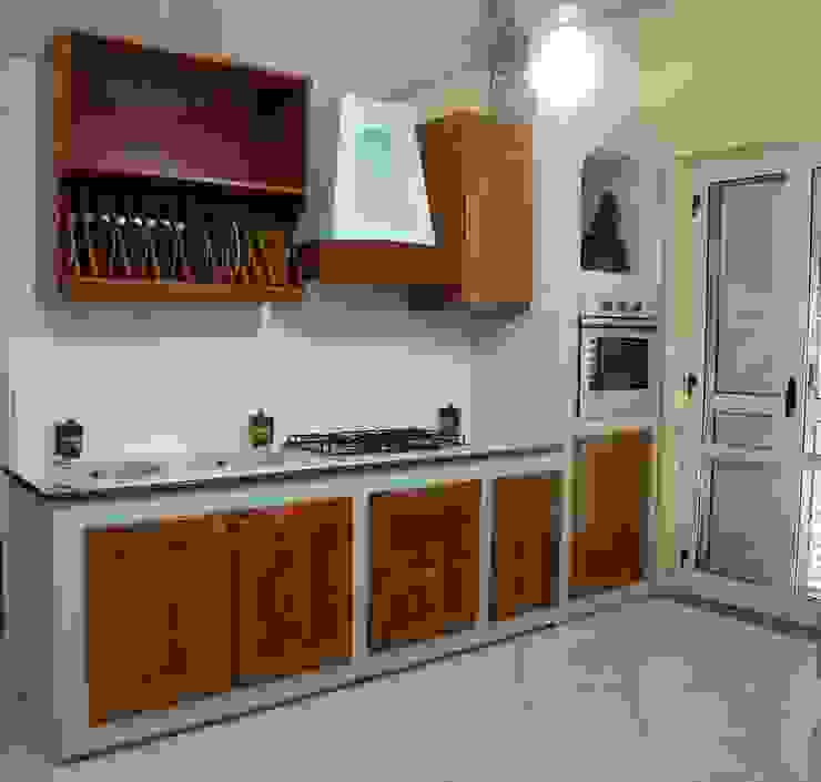 Cucina in finta muratura di Caruso L'Arte di arredare S.n ...