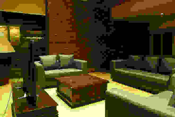 Formal Living space homify Living room Bricks