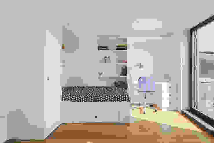 Quarto infantil moderno por Floret Arquitectura Moderno