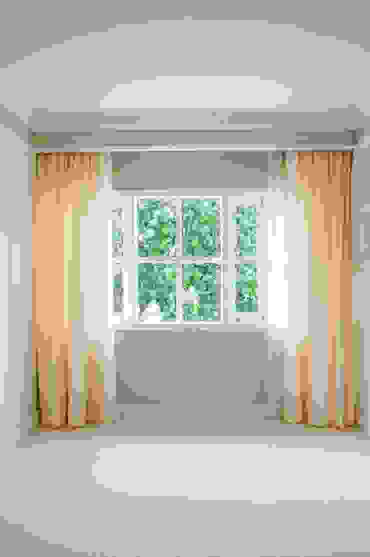 Ideen für Ihren Wohnraum , Ramona's Nähstube Ramona's Nähstube Classic style windows & doors Beige Curtains & drapes